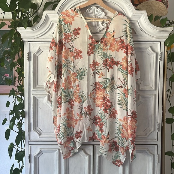 5 for $25! Maurice’s Floral Orange and Cream Kimono with Keyhole Back OSFM. - Picture 2 of 6